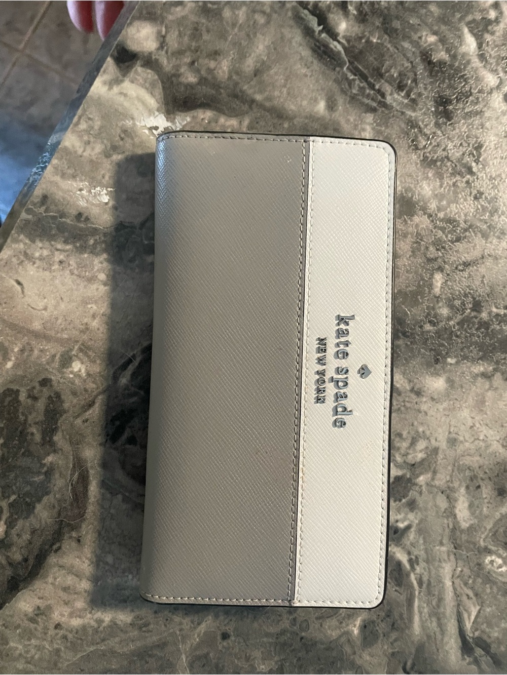 kate spade Two-Tone Light Gray & Pale Gray Phone Wallet Case